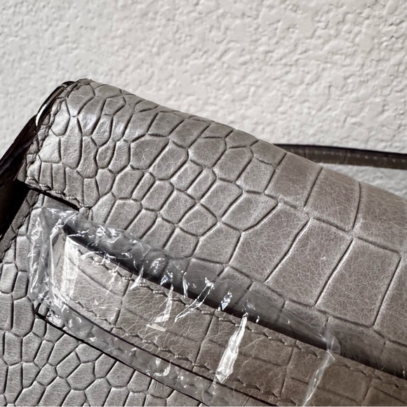 LEATHER INSIDE & OUT Gray Emboss Croc 27 Long KL Shoulder Bag Convertible S7 - Picture 3 of 15